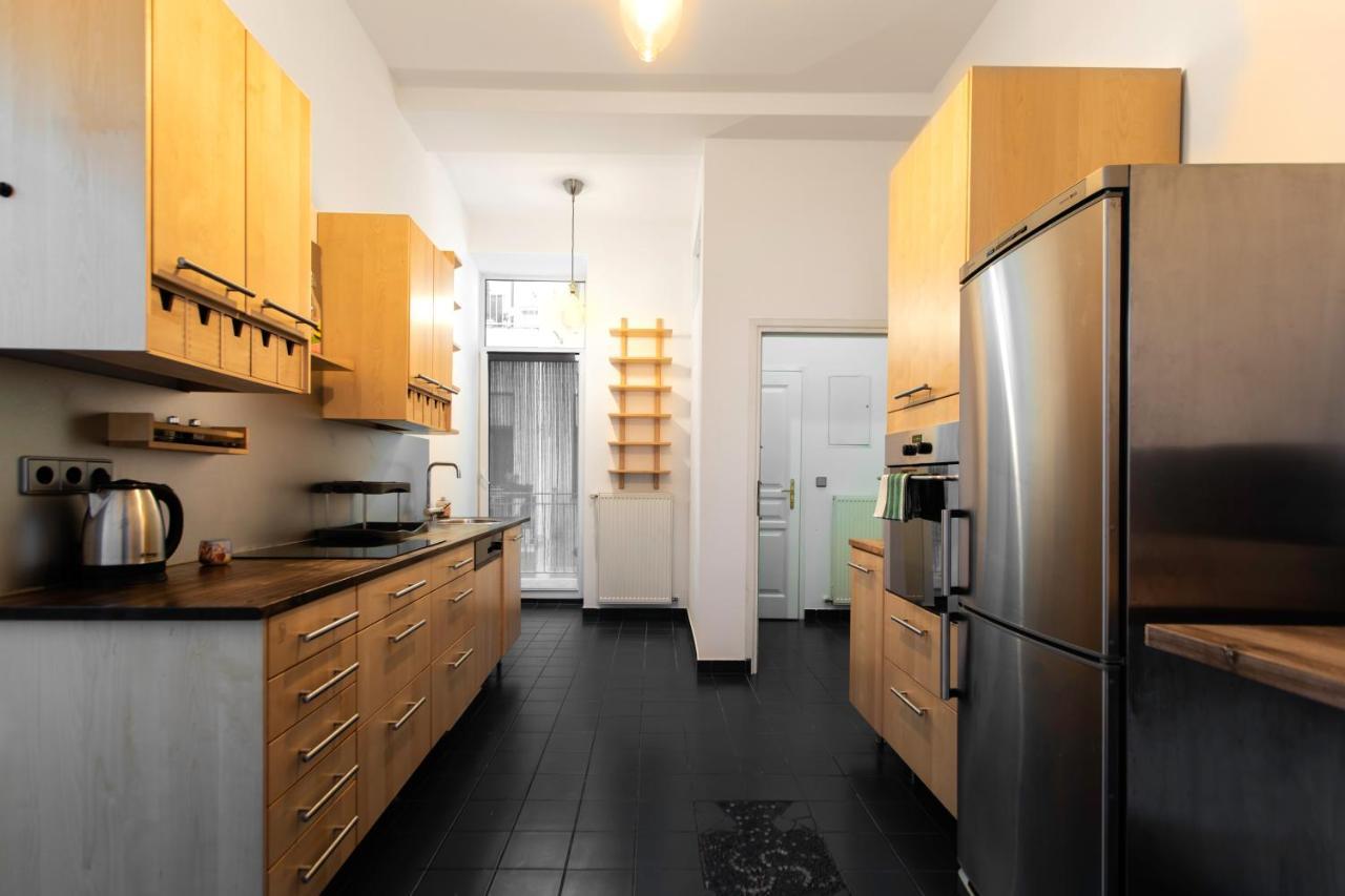 3-Bedroom Apartment In Central Viena Exterior foto