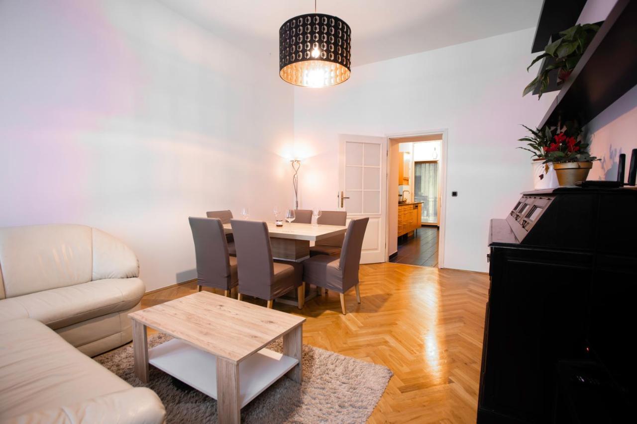 3-Bedroom Apartment In Central Viena Exterior foto